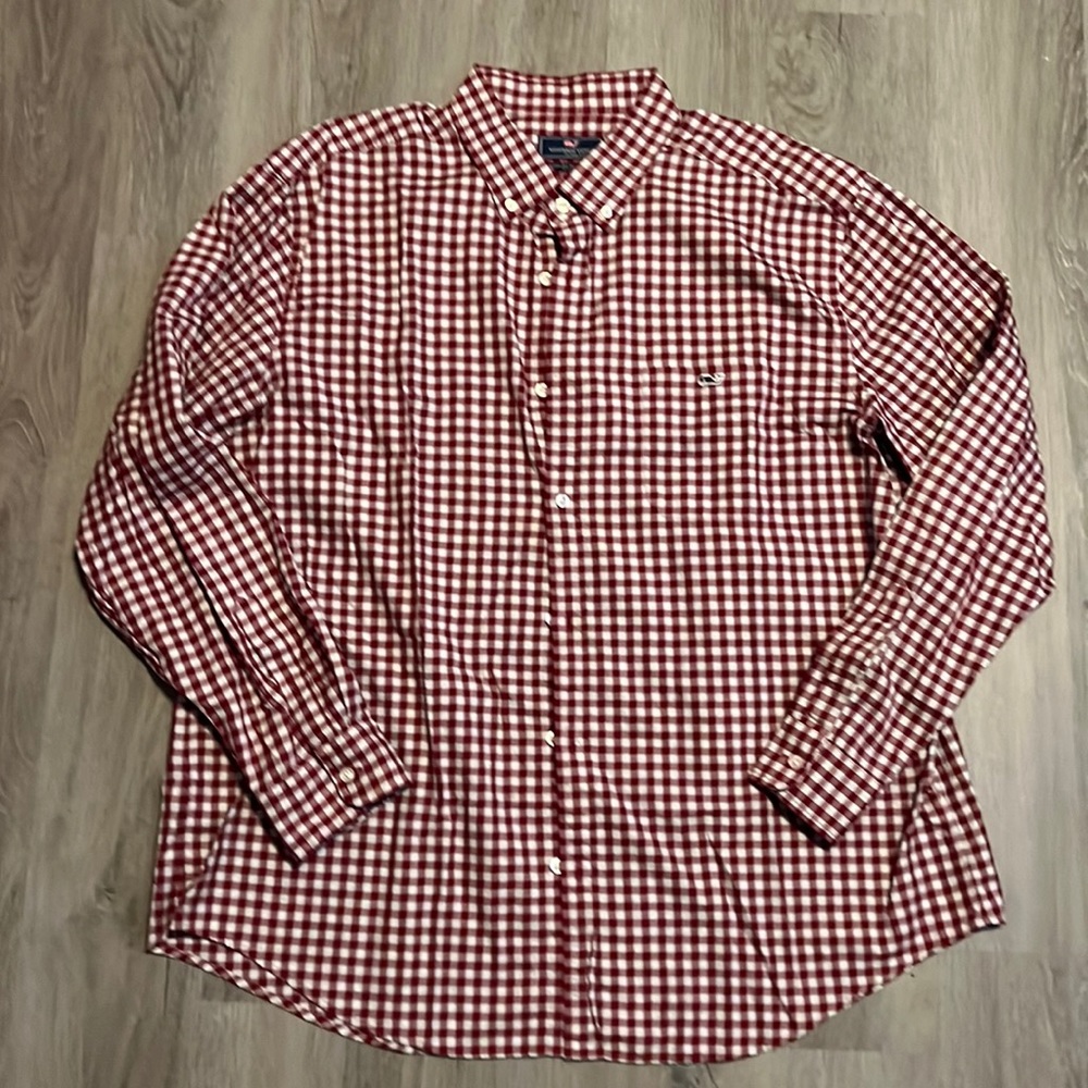 Vineyard Vines men’s shirt. Size XXL